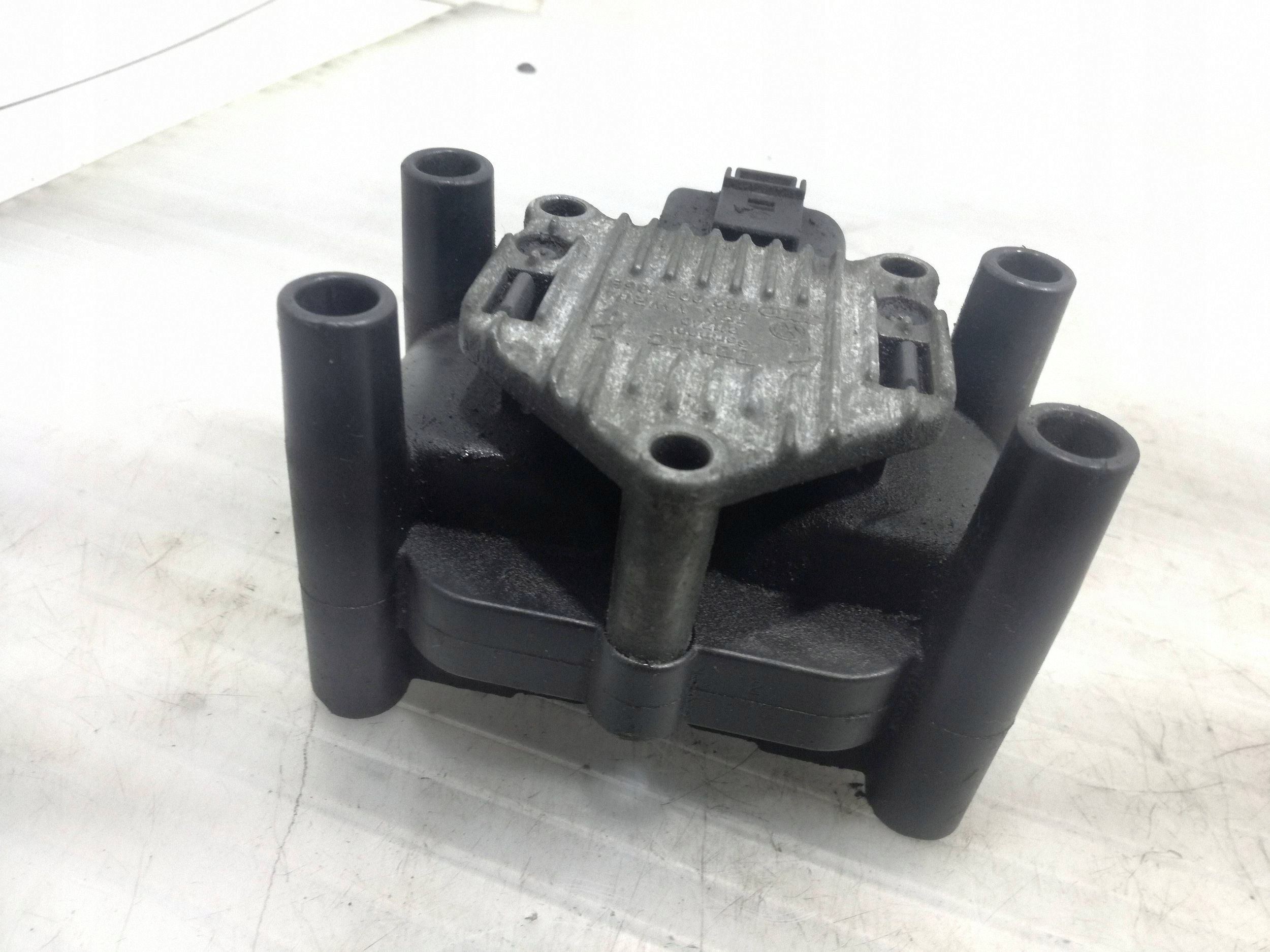Sytytyspuola 032905106B Skoda Fabia I VW Golf IV 1.6