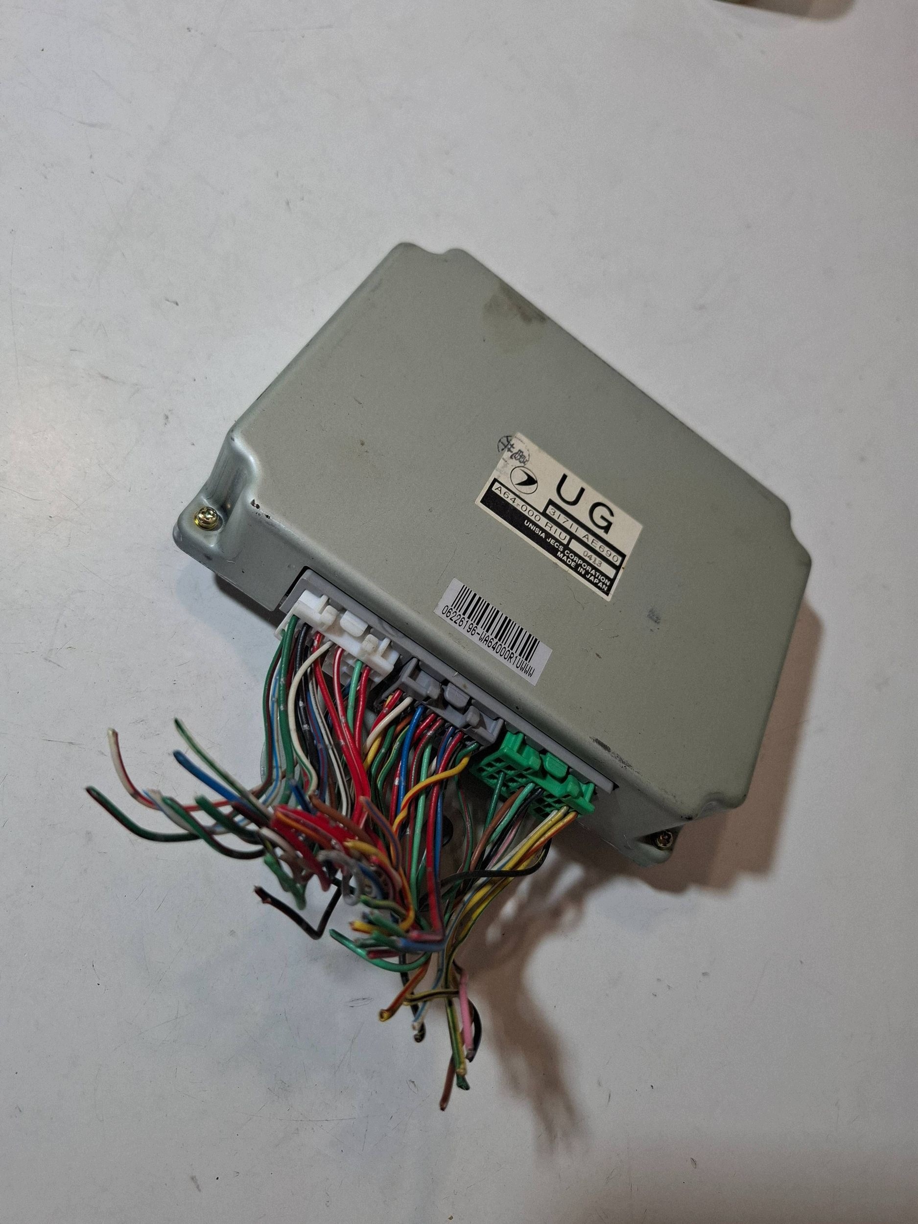 SUBARU FORESTER MK1 97-02 ECU 31711AE690 image 6