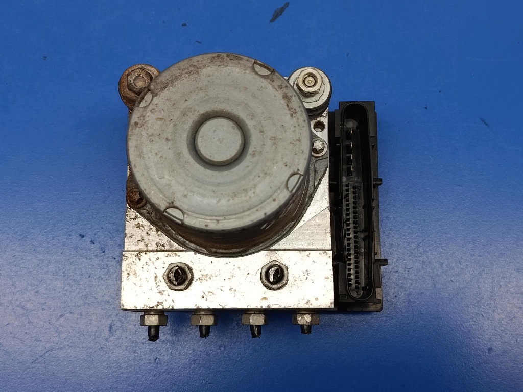 Smart Fortwo ABS-Pumpe 0019699V003 BOSCH Gebraucht image 3