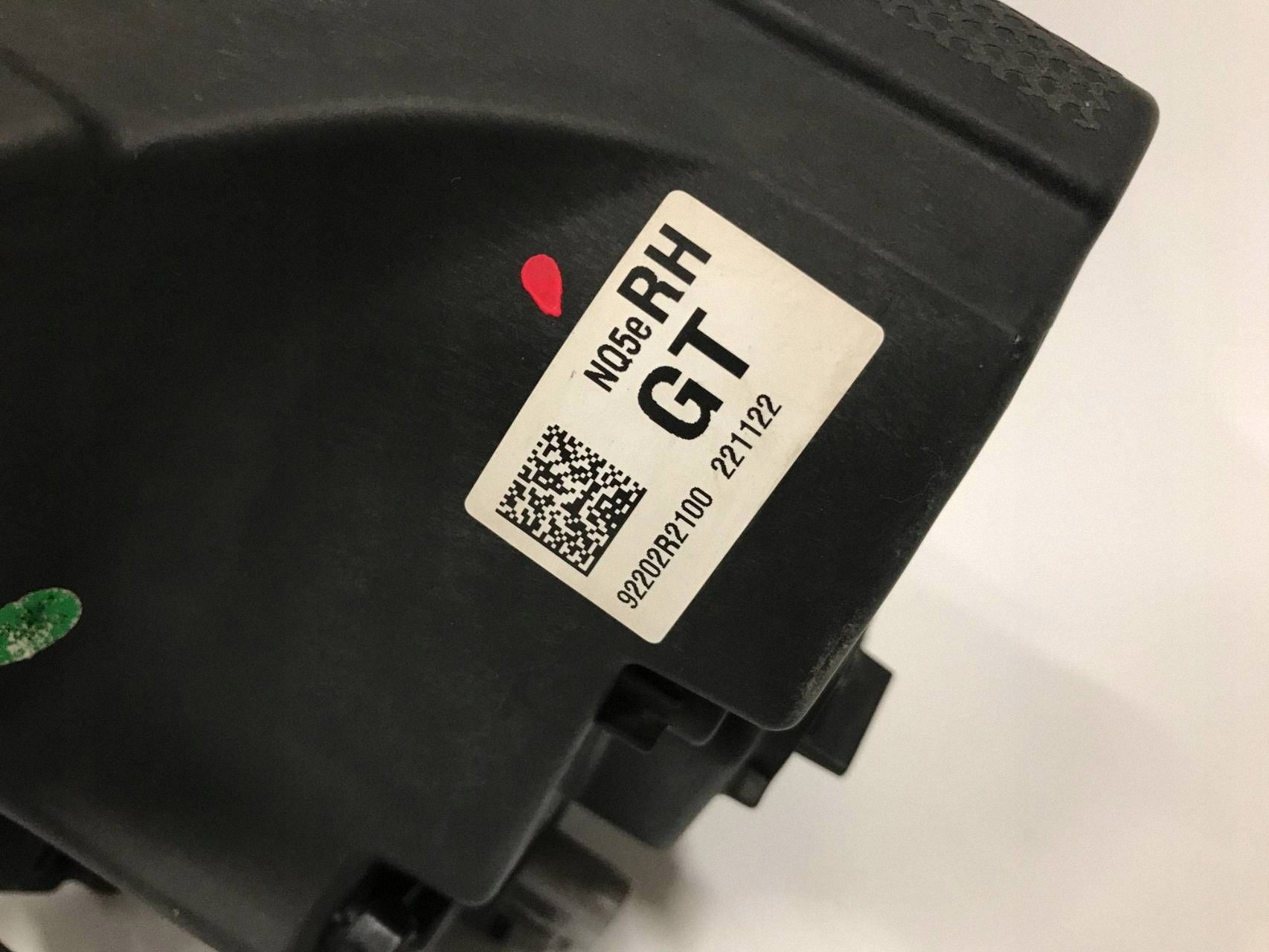 KIA SPORTAGE V GT LINE Scheinwerfer LED rechts OEM 92202-R2100 image 5