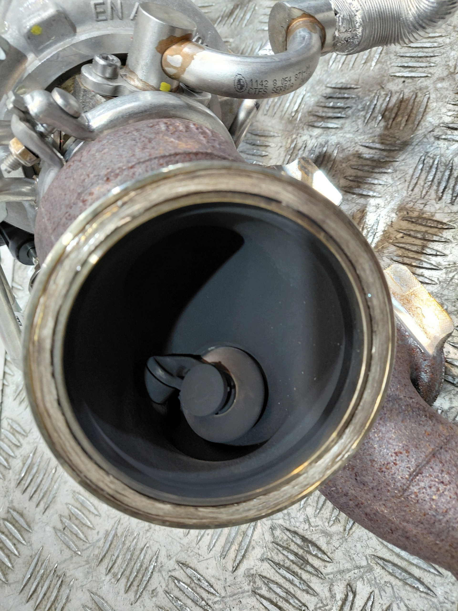 BMW Turbo 8469097 - Begagnad image 8