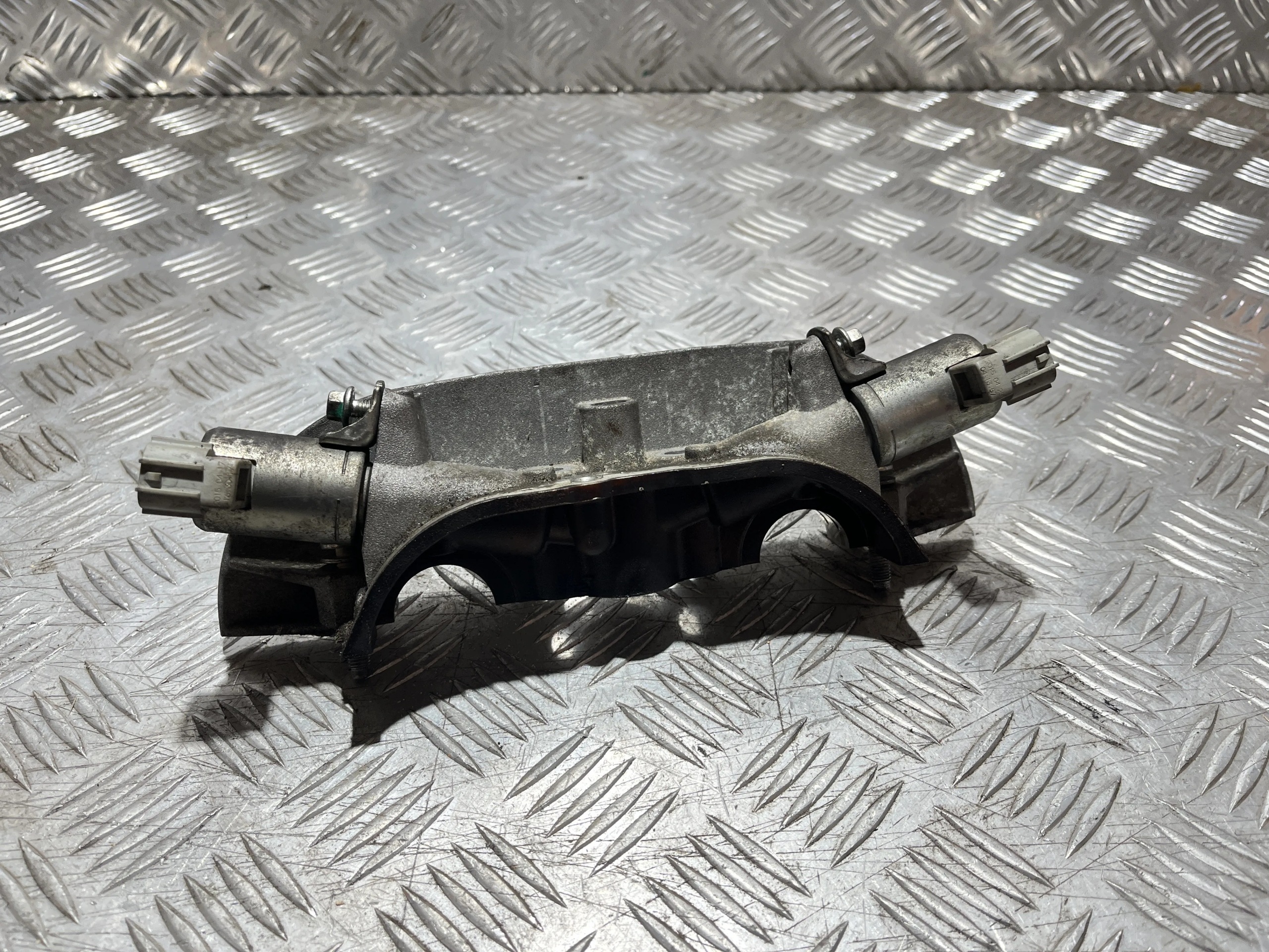 Vanne de distribution Ford Kuga MK2 1.5 EcoBoost image 2