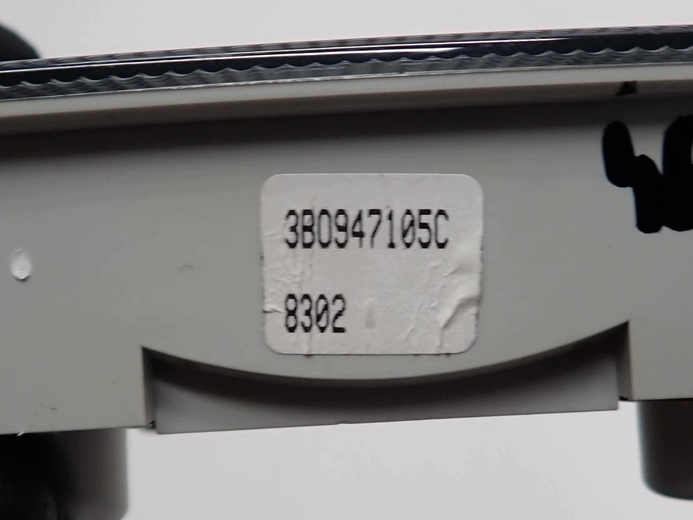 Innenraumleuchte Skoda Fabia III 3B0947105 OEM image 4