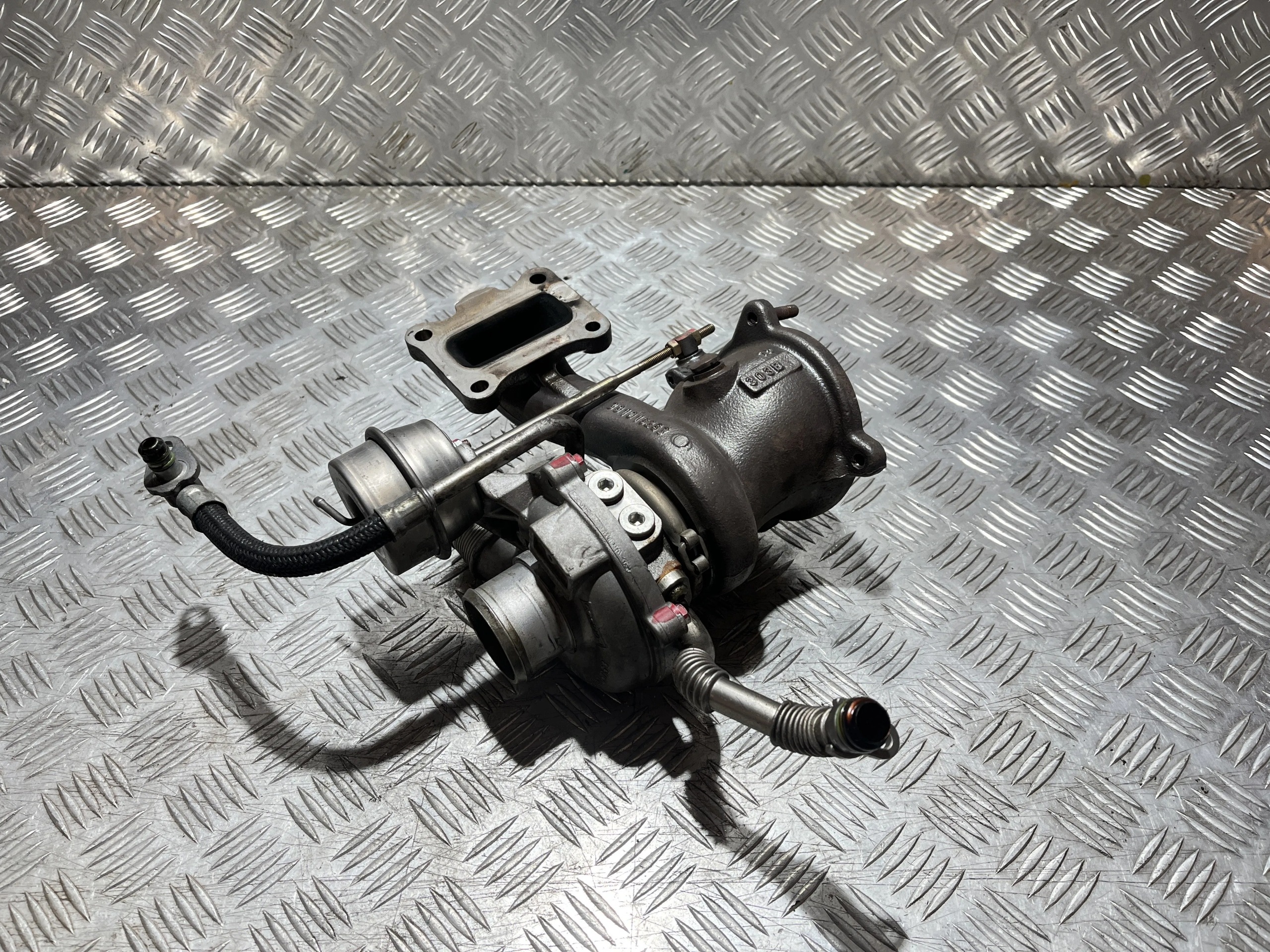 Turboahdin Ford Kuga Mk2 1.5 EcoBoost image 2