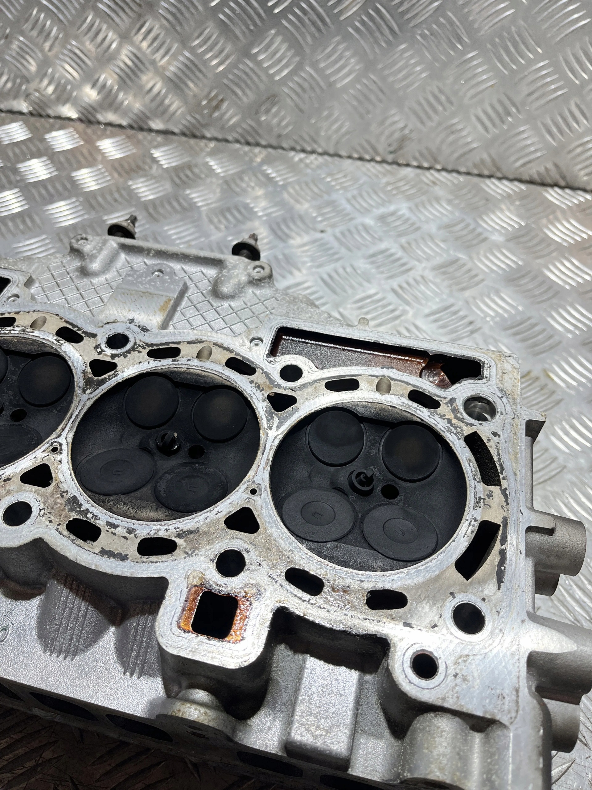Cabeçote Ford Kuga 1.5 EcoBoost usado OE DS7G-6090-EF image 3
