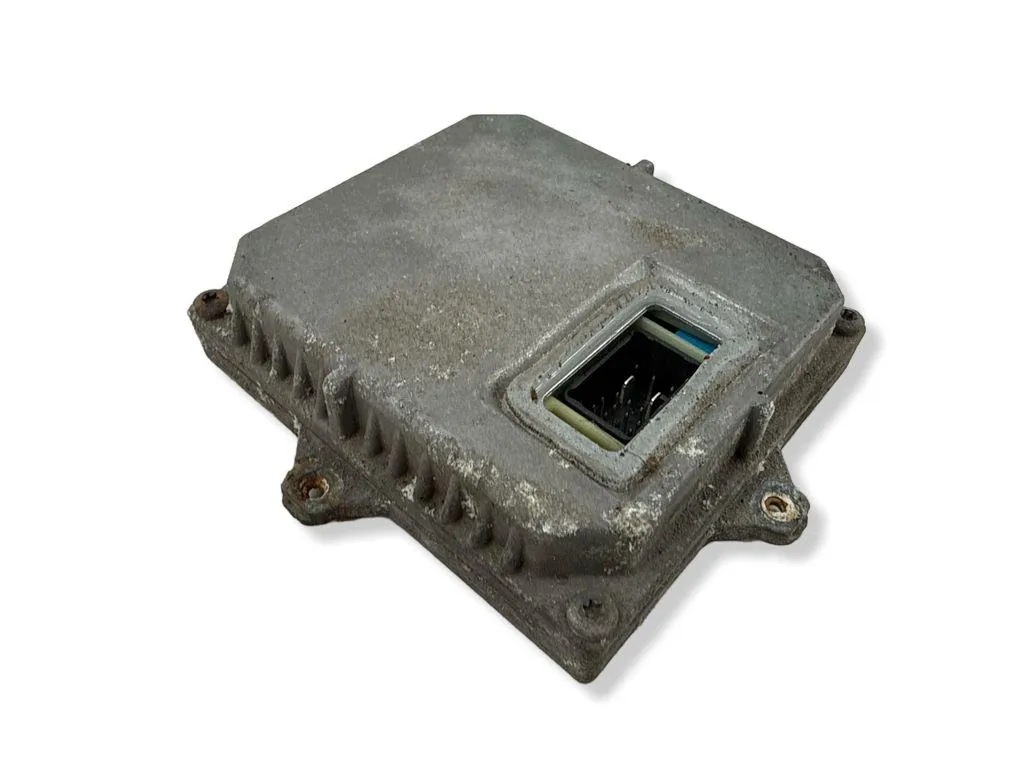 Module Xénon Mercedes C W203 130732908801 image 4