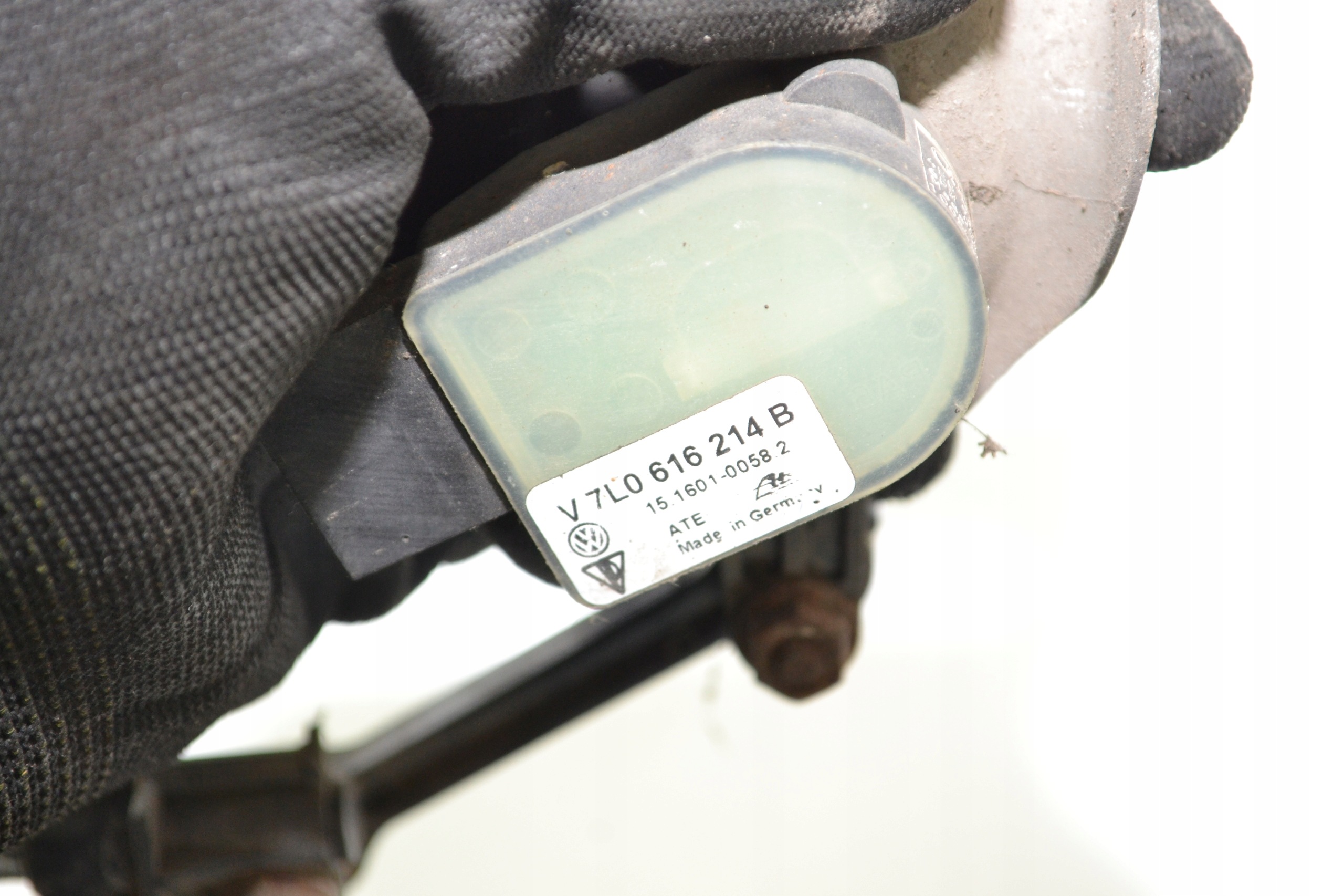 Niveausensor Rechts VW Touareg 7L0616214B image 5