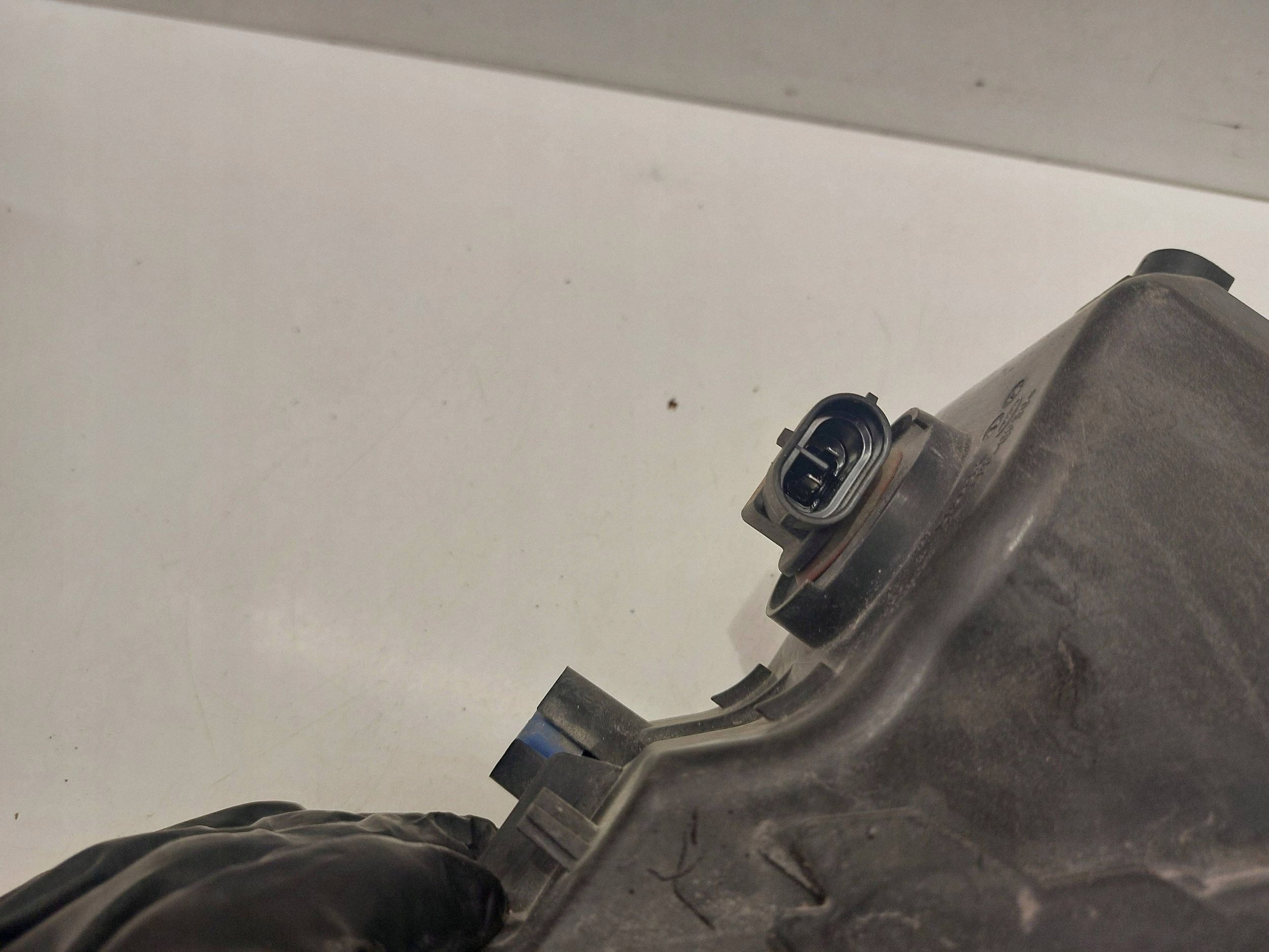Farol de Neblina Esquerdo Skoda Octavia III 2013-2019 OEM 7192100000 image 4