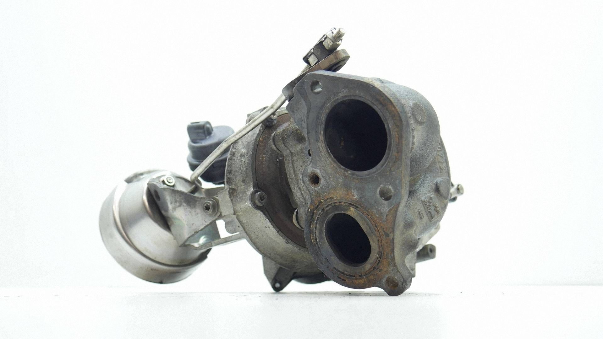 Turbocompressor BMW E70 E71 3.0D Usado OEM WAH45619 image 3