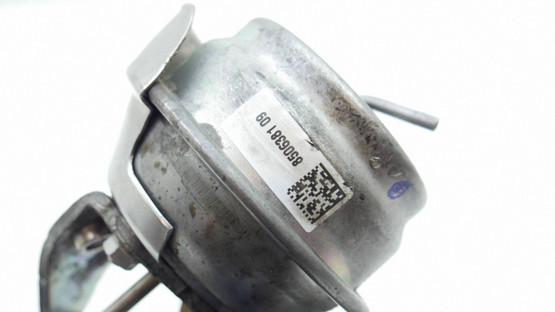 Turbocompressor BMW E70 E71 3.0D Usado OEM WAH45619 image 6