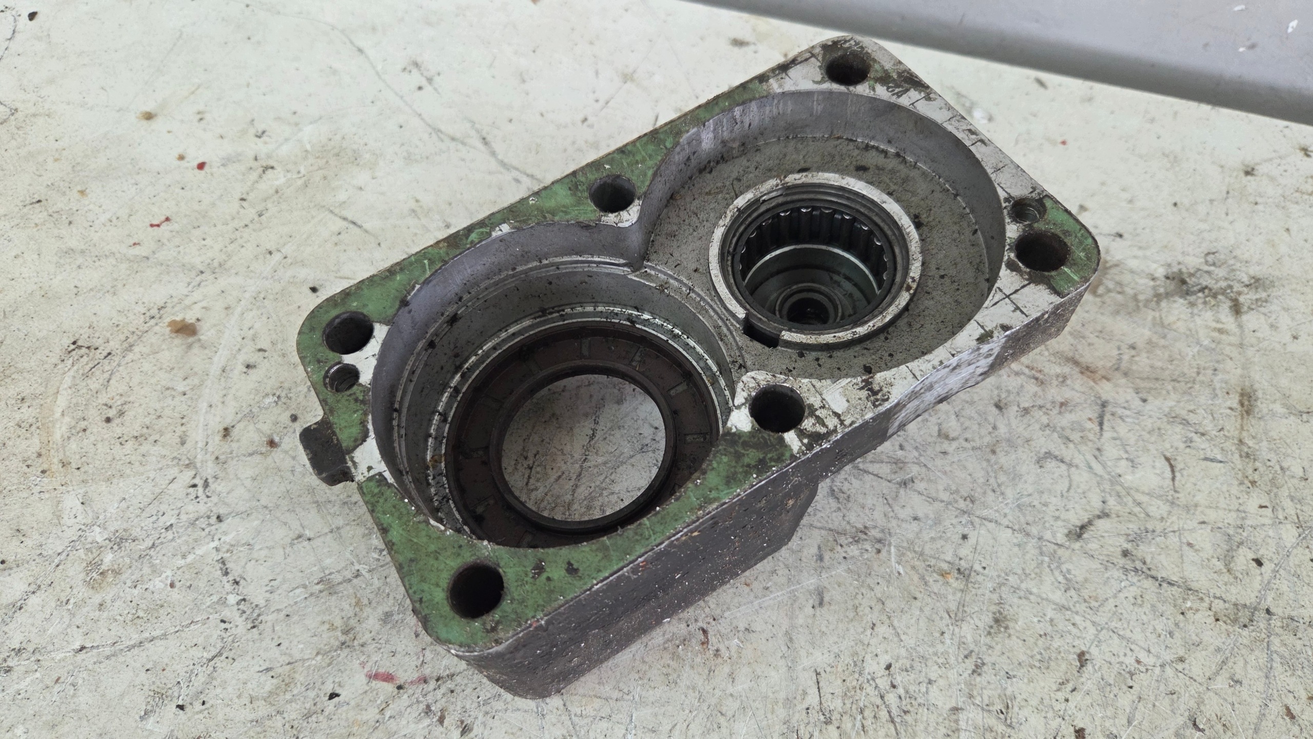 Voimanotto PTO ZF Renault DAF Iveco Man 5010545347