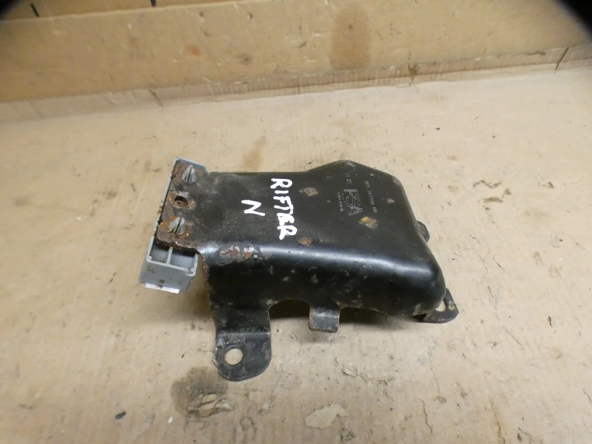 9851699080 9856341580 Plaque Rifter image 3