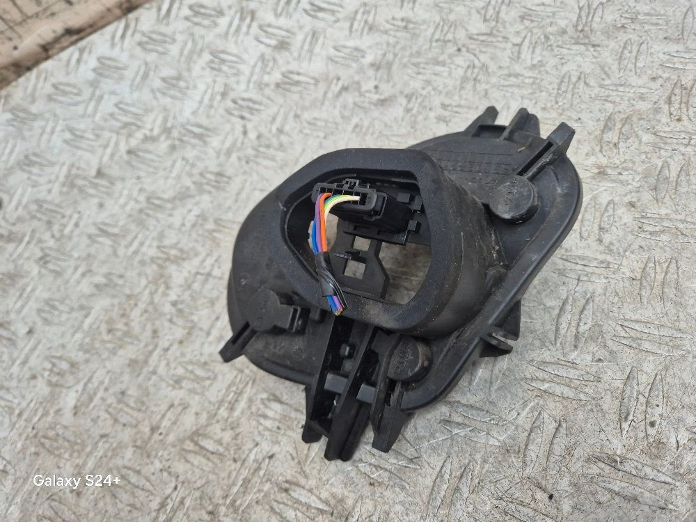 Lampunpidike PEUGEOT 208 00417V0001 1.2L 60kW 2016 image 7