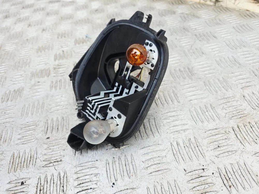 Polttimonpidike PEUGEOT 208 00196983 1.2L 60kW 2016 image 3