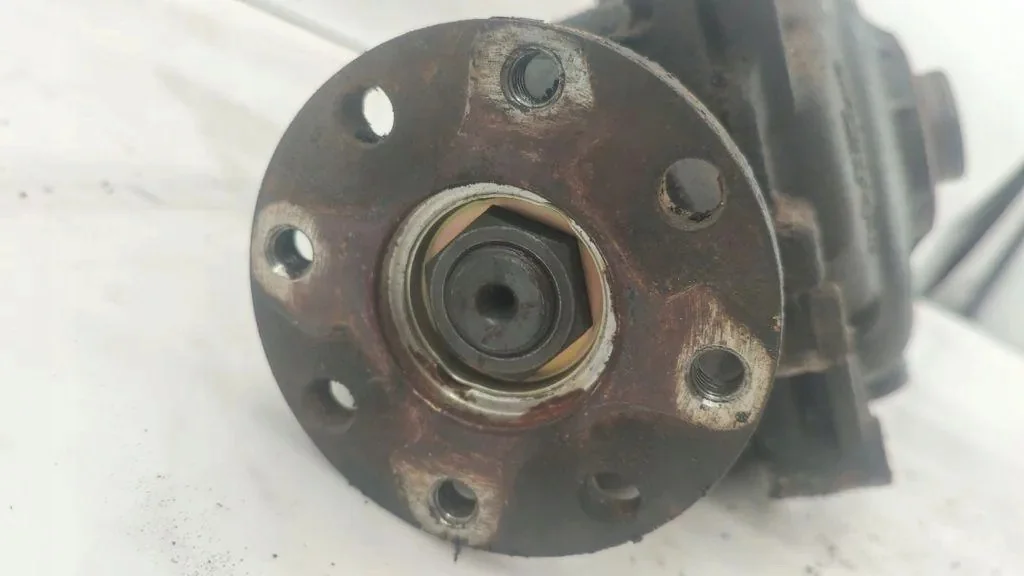 Etuperä, BMW 3 (E46) 3.0L Diesel