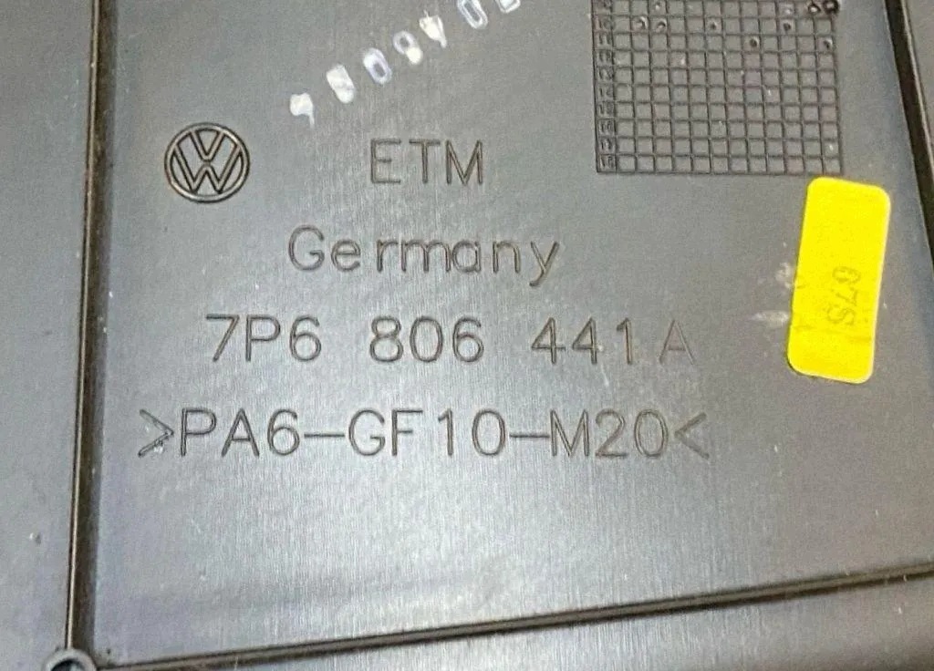 Övre bälte fram VW Touareg 7P5 7P6806441A image 7
