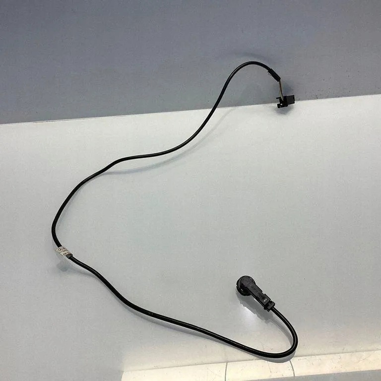 Conector Multimídia AUX/USB Mercedes-Benz E W211 2114404633 image 2