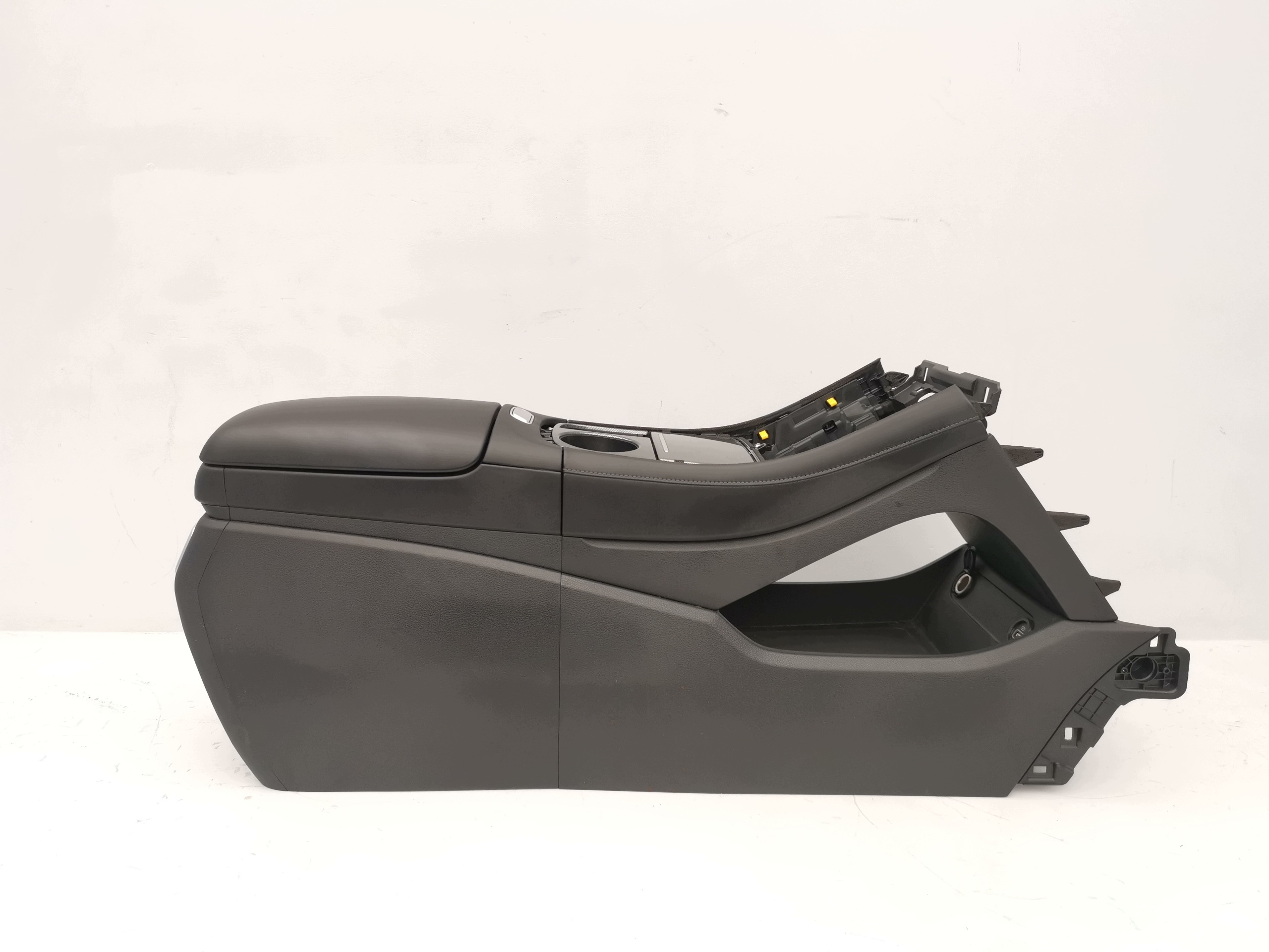 Hyundai Santa Fe IV Lift Center Console Armrest Panel OEM FGHRTY744554