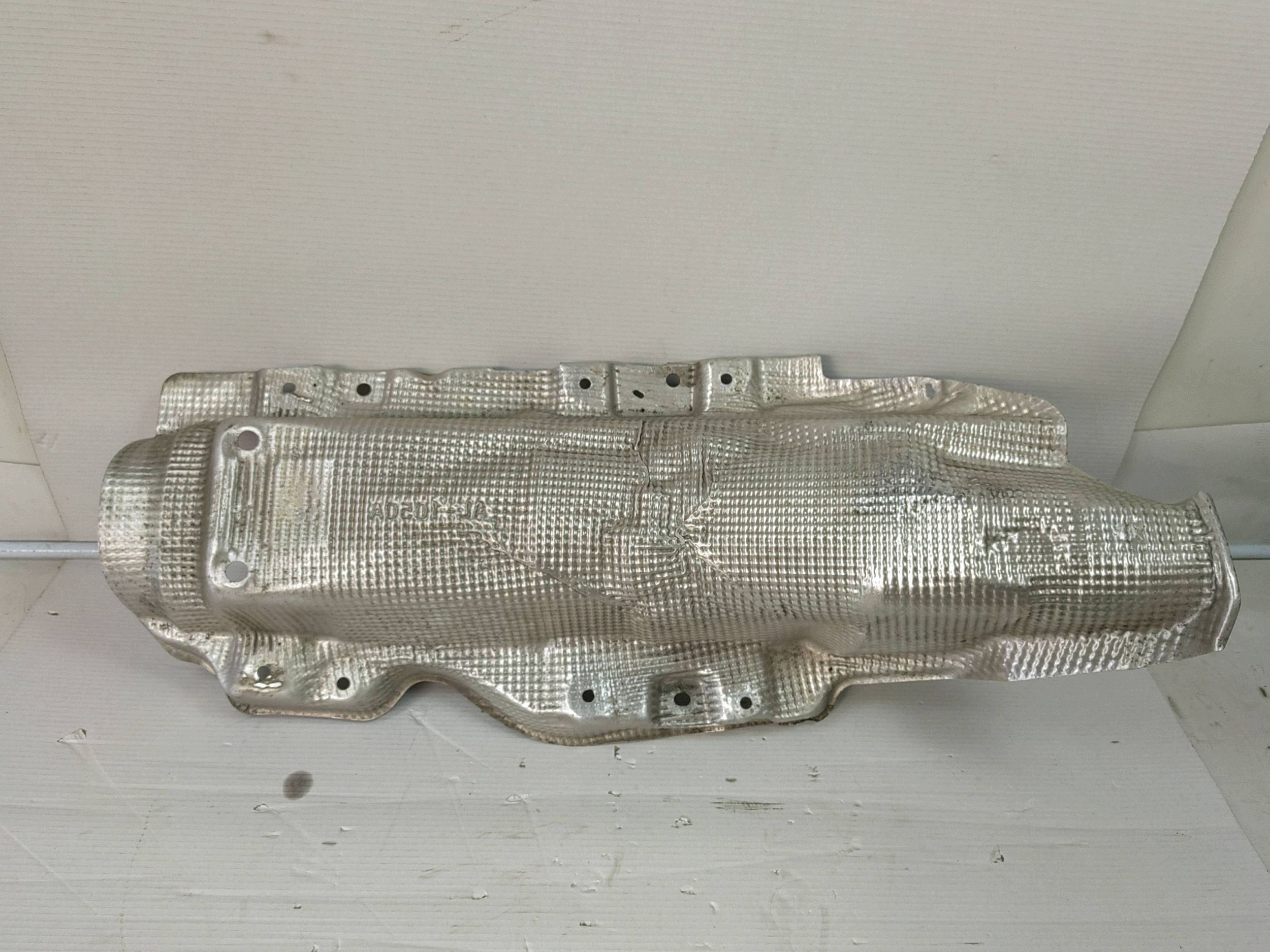Dacia Dokker 1.6 SCE Bouclier thermique échappement image 3