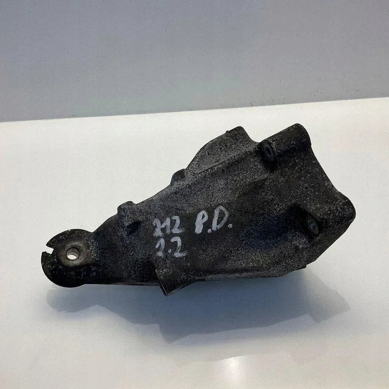 Support moteur droit MERCEDES E (W212) 6512231404 image 2