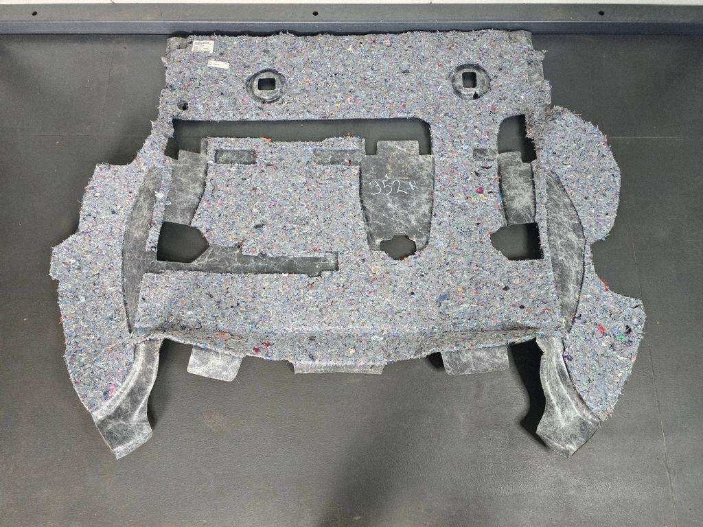 Tapis intérieur Cadillac Escalade 22885607 image 6
