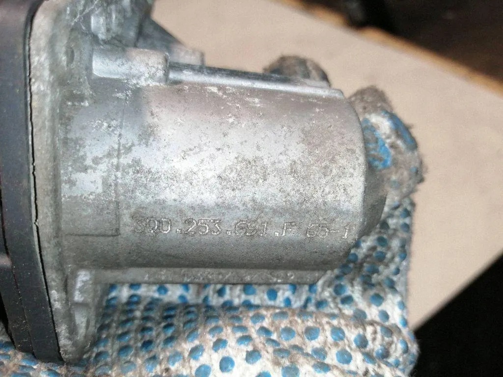 Audi 3Q0253691F Klappensteller gebraucht image 3