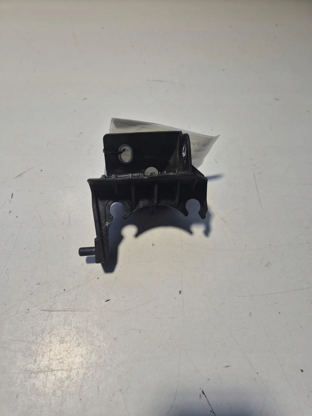 Fixation pompe ABS Fiat Panda Van 1.0 hybride 2023 image 2