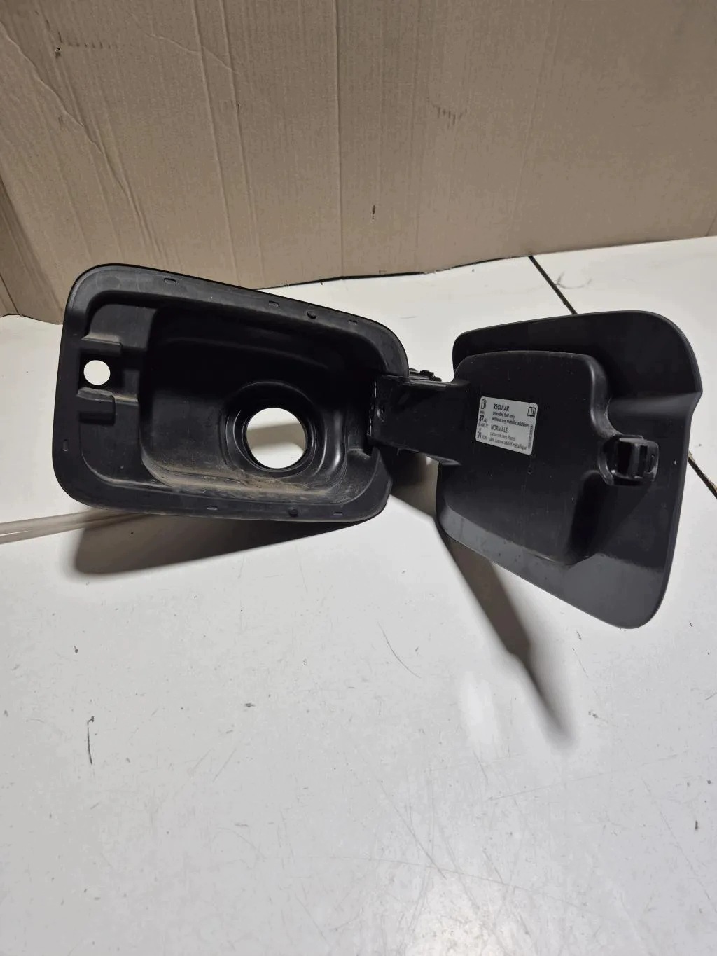 Polttoainetankin luukku VW 2GJ809857B 1.5L 2022
