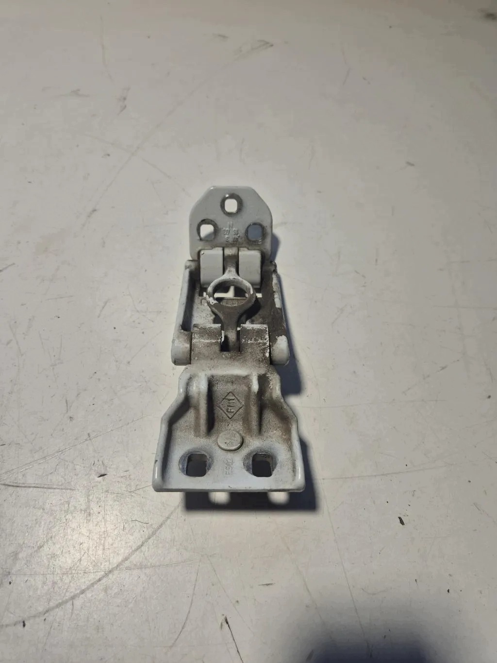 Opel Movano B Tailgate Hinge Set 844009783R image 3
