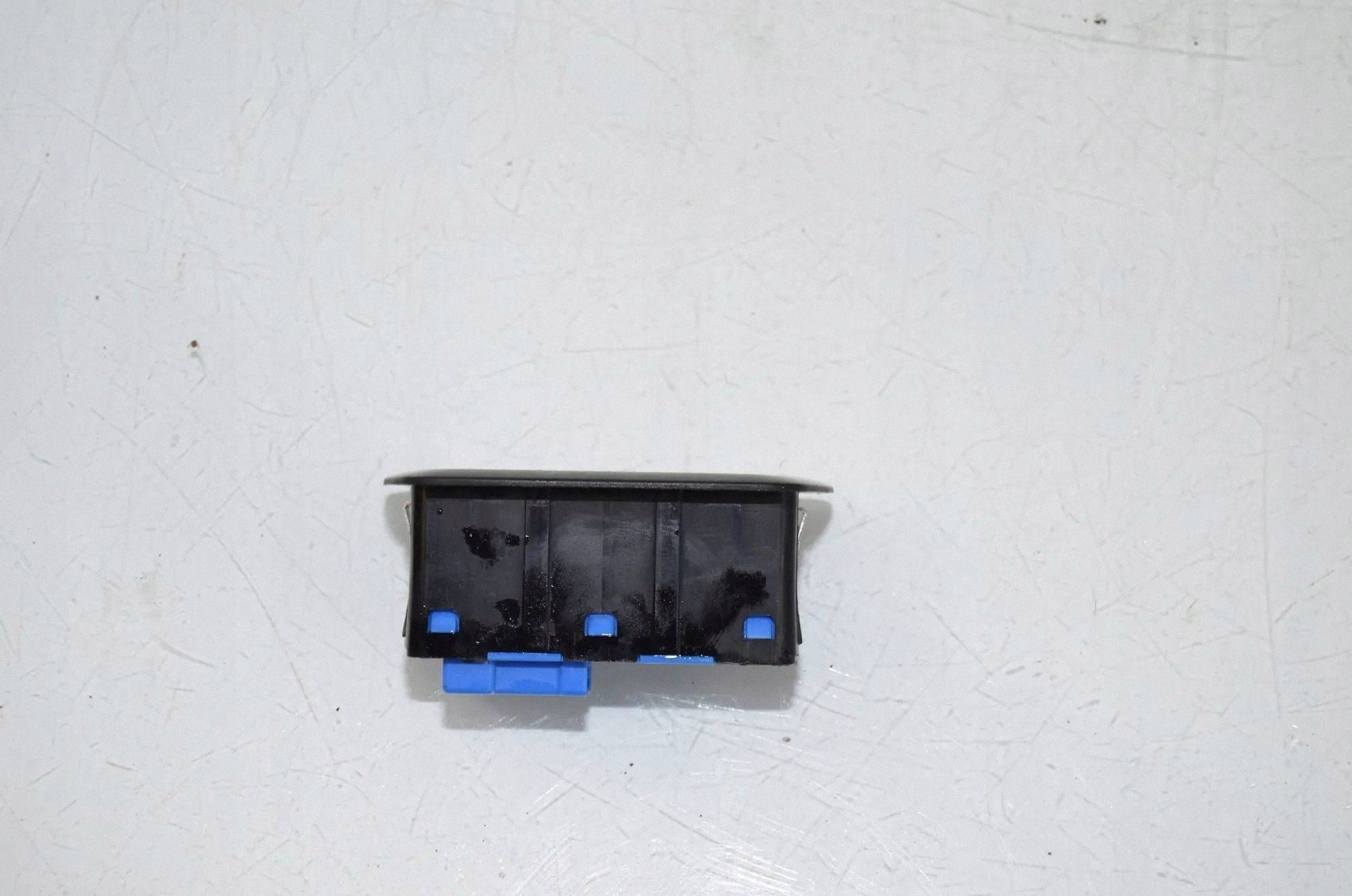 BMW 5 F10 F11 2011 Module achterklep 7304901 image 7