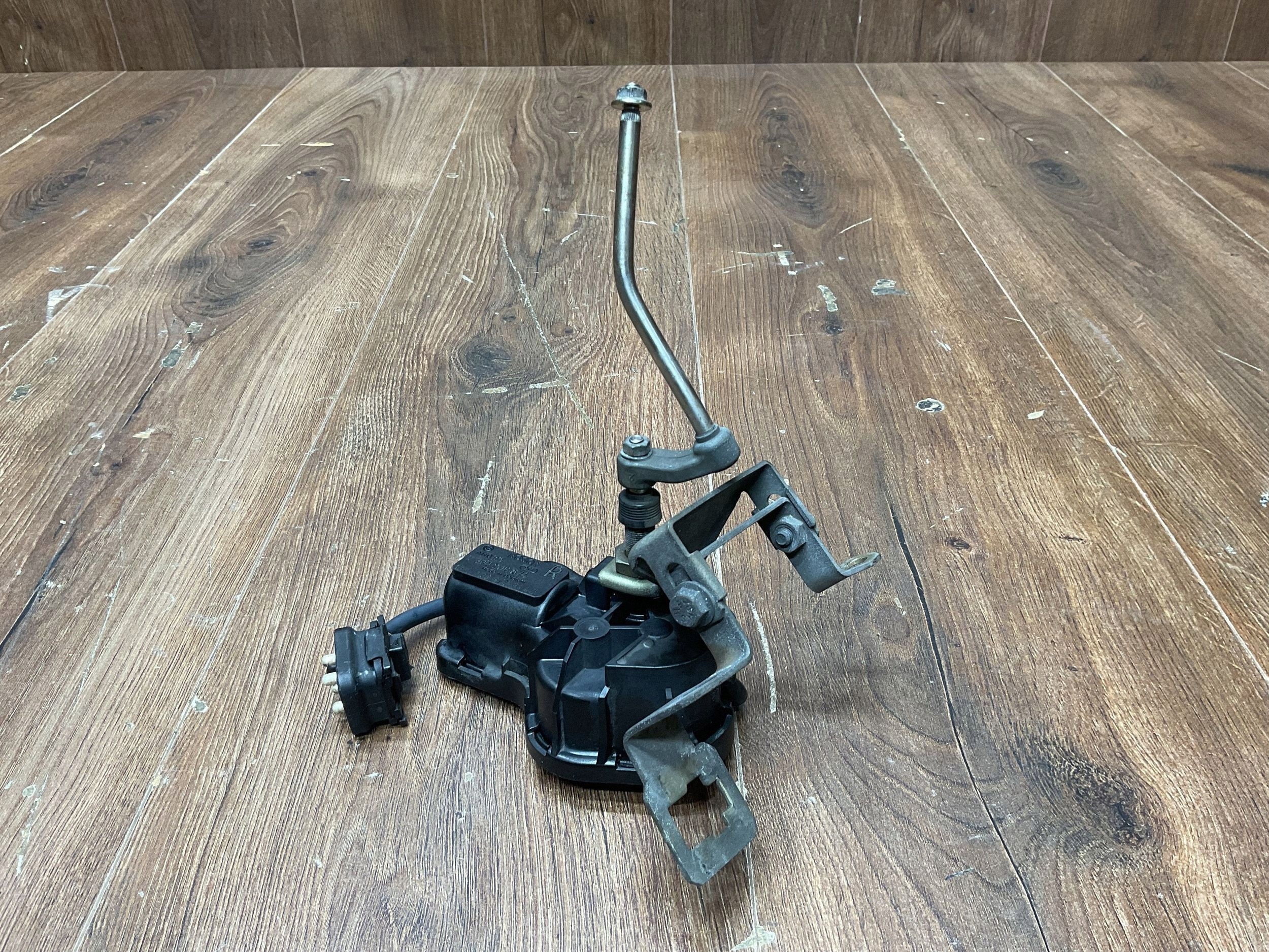 Motor Limpiafaros Derecho Mercedes SL R129 1298200442 image 4