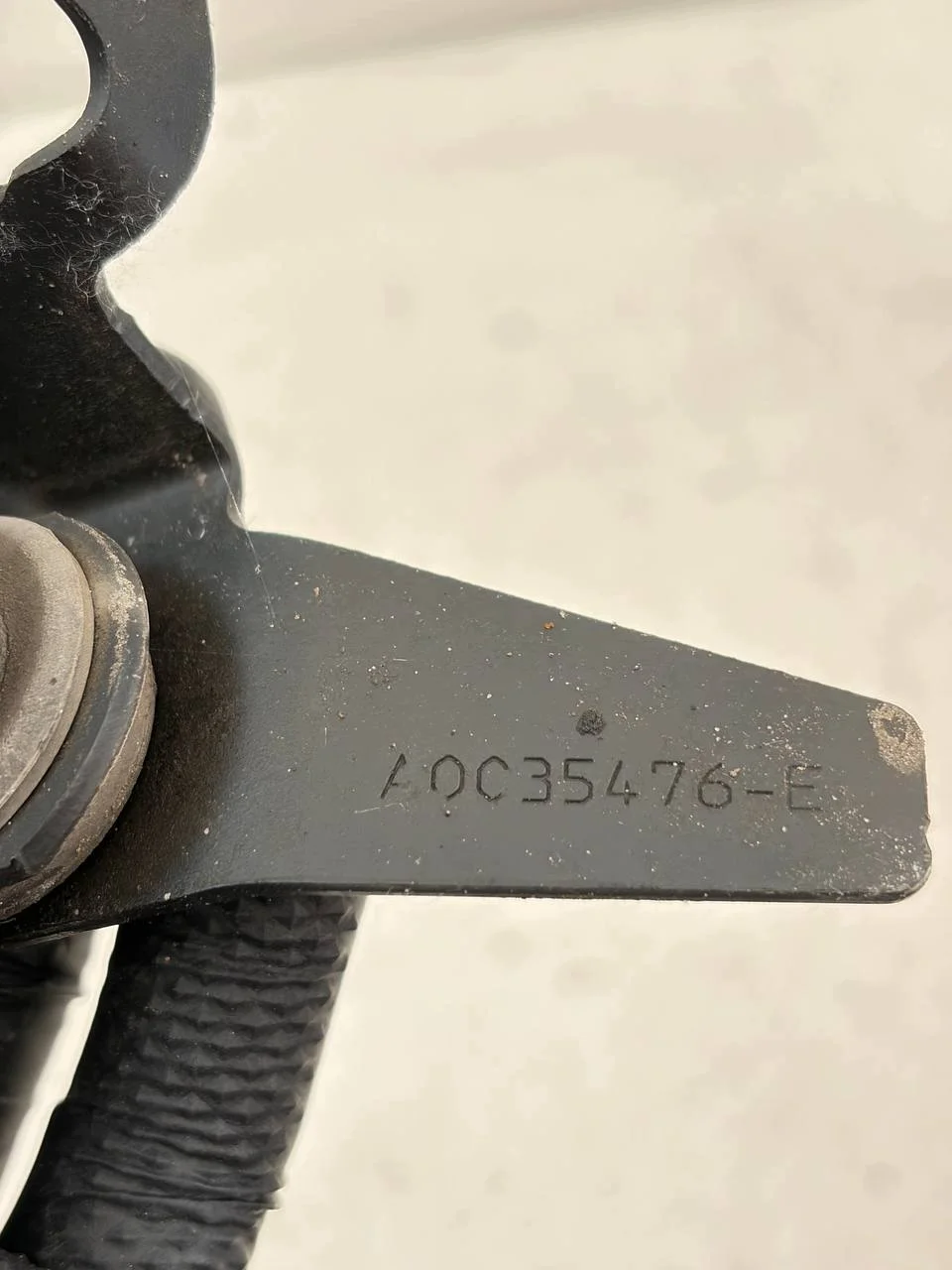 Ohjaustehostimen pumppukiinnike Master 2.3 DCI