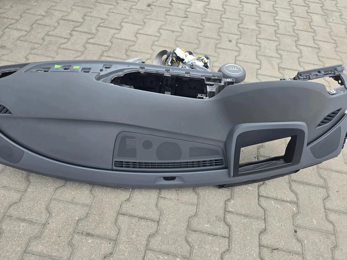 Audi A6 C7 kojelauta airbagit harmaa image 4