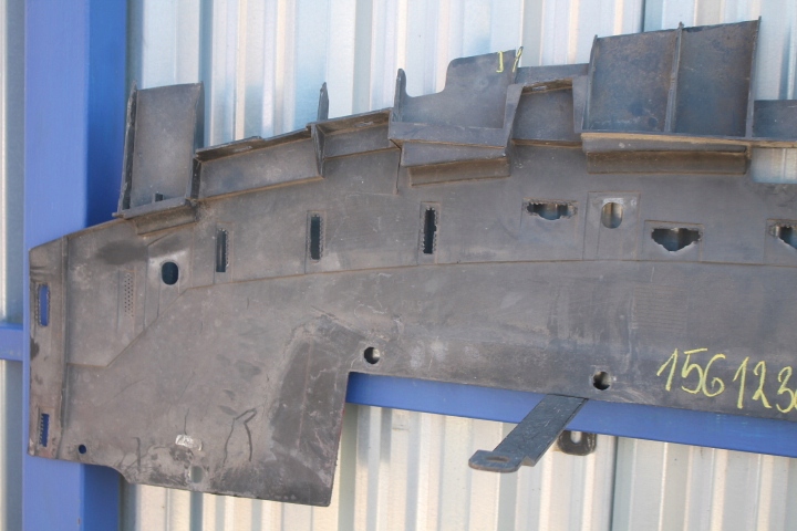 Alfa Giulia 16-22 etuspoileri, OEM 156123659 image 7