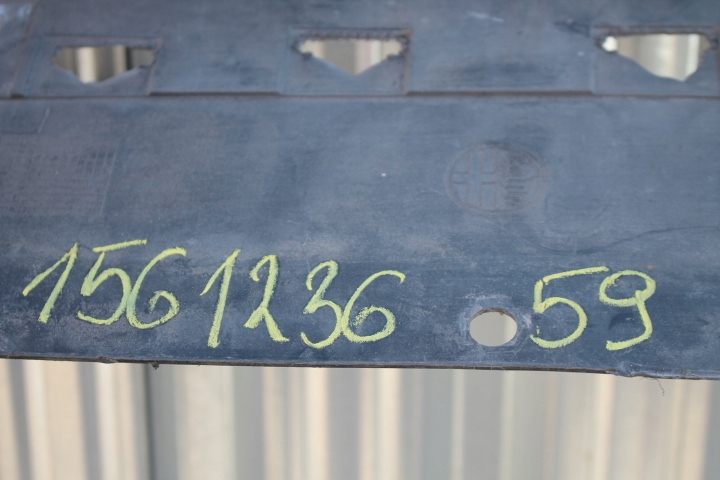 Alfa Giulia 16-22 etuspoileri, OEM 156123659 image 10
