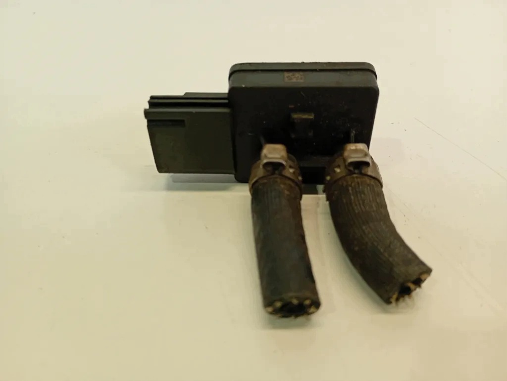 Avgastemperatursensor Jaguar XF 6G9N5L200AA image 4