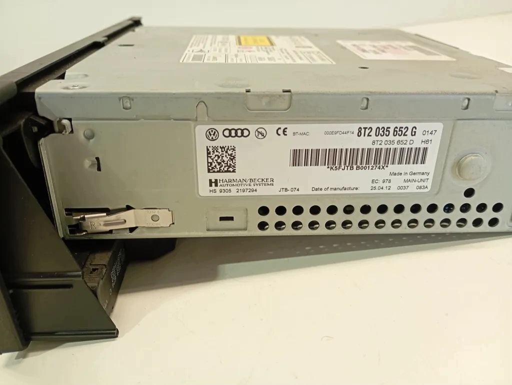 Changeur CD Audi Q5 (8R) 8T2035652 2.0 TDI 2011 image 4
