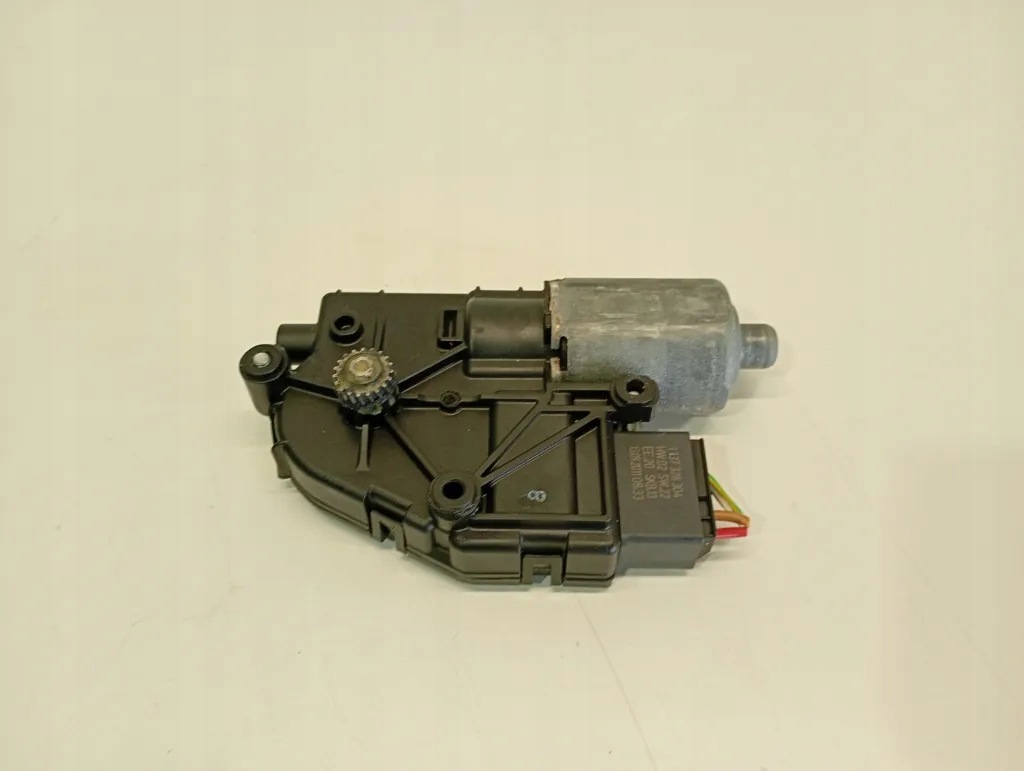 Motor de techo panorámico Audi A5 8T usado image 4