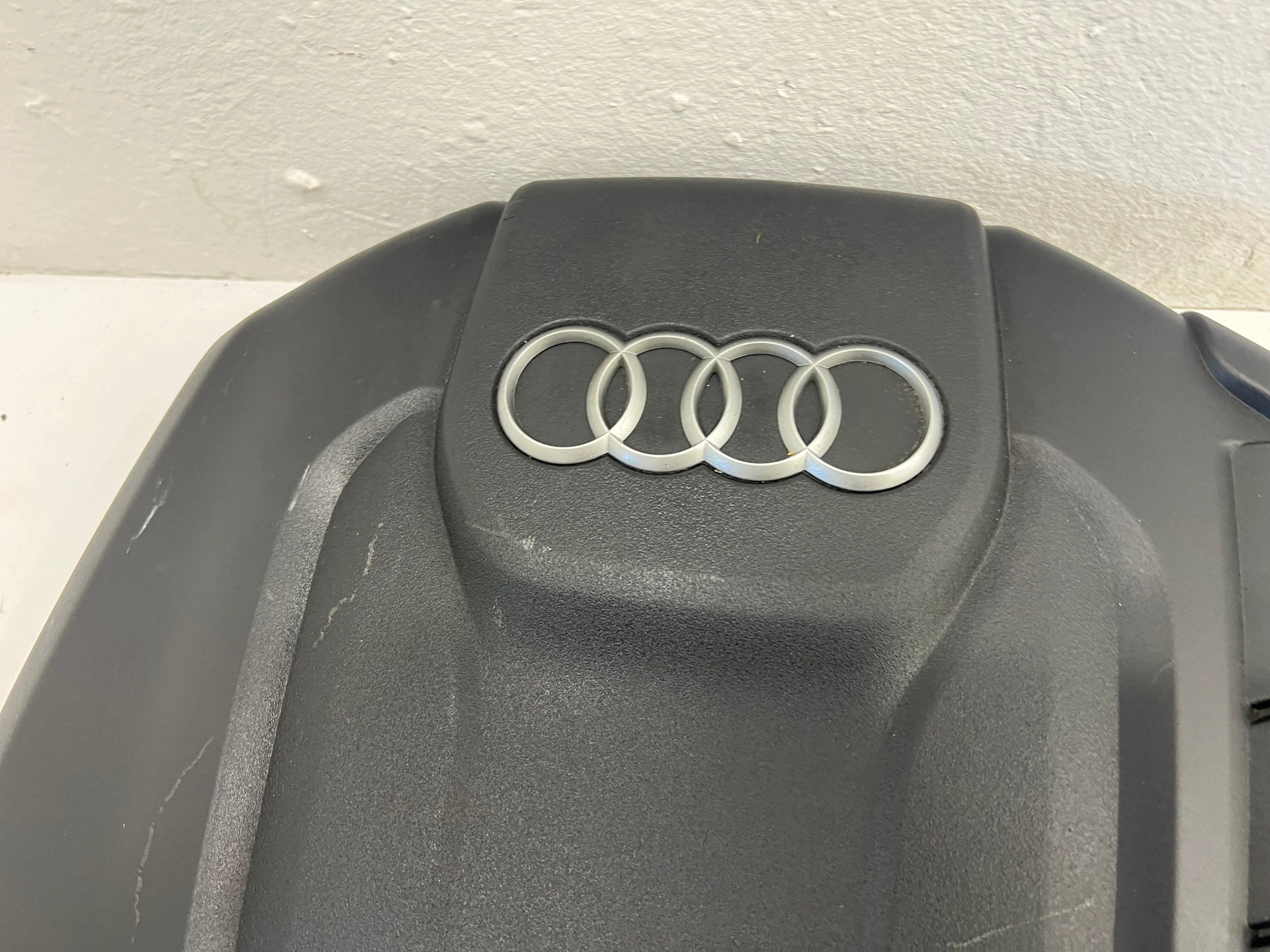 Motorafdekking Audi A4 B9 2.0 TFSI 06L103925 image 4