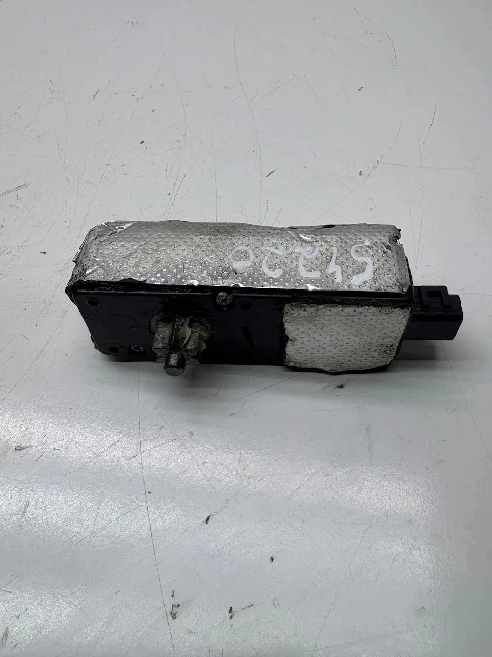 Motor de Ajuste do Banco Dianteiro Esquerdo Lexus GS III image 3