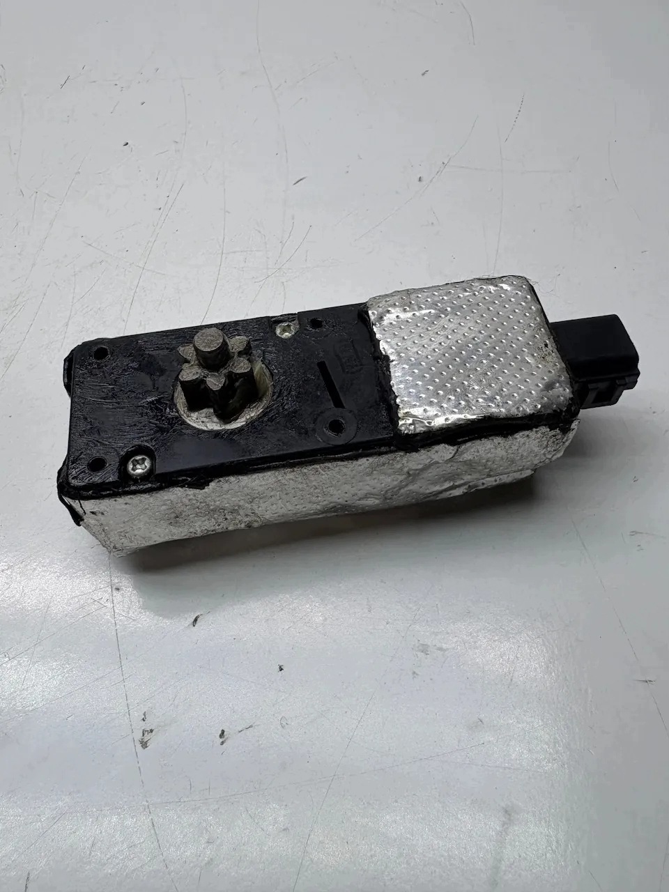 Motor de Ajuste do Banco Dianteiro Esquerdo Lexus GS III image 6