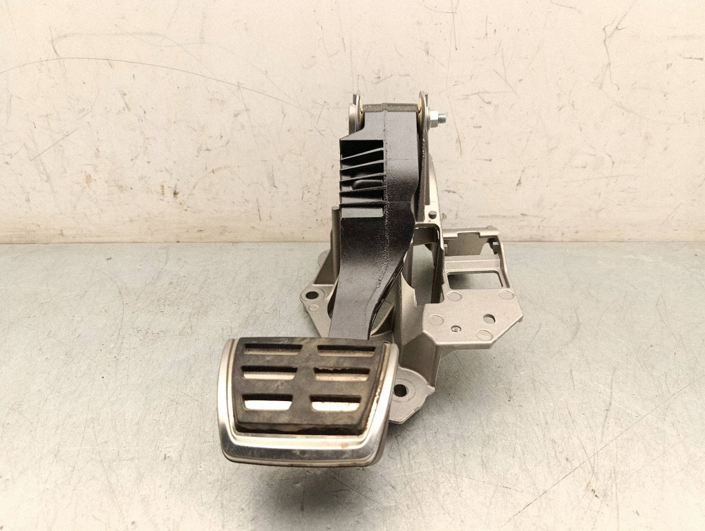Pedales Skoda Enyaq iV 2021 1EC723058H Usados