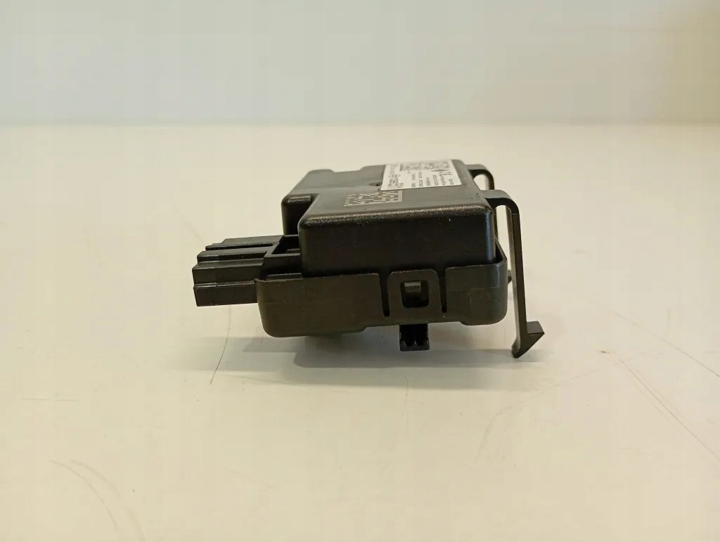 Dörrlåsmodul Opel OE 13595511 Begagnad image 4