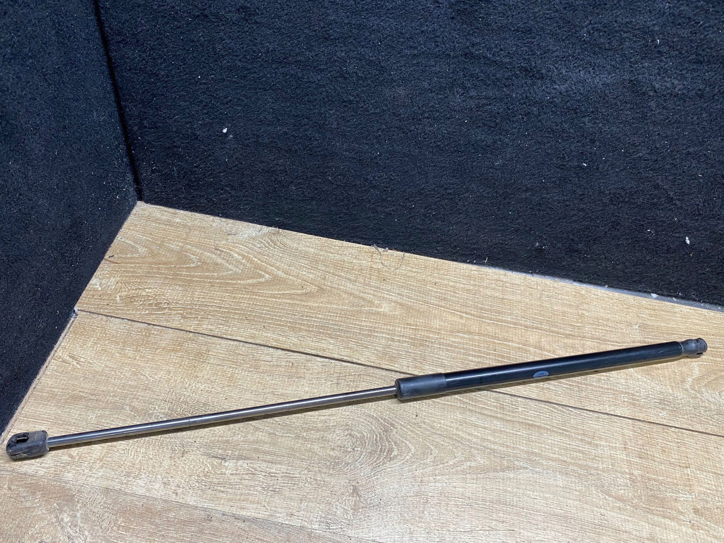 Land Rover Evoque I 2012 Taka Klapa Amortyzator OEM BJ32406A10AB
