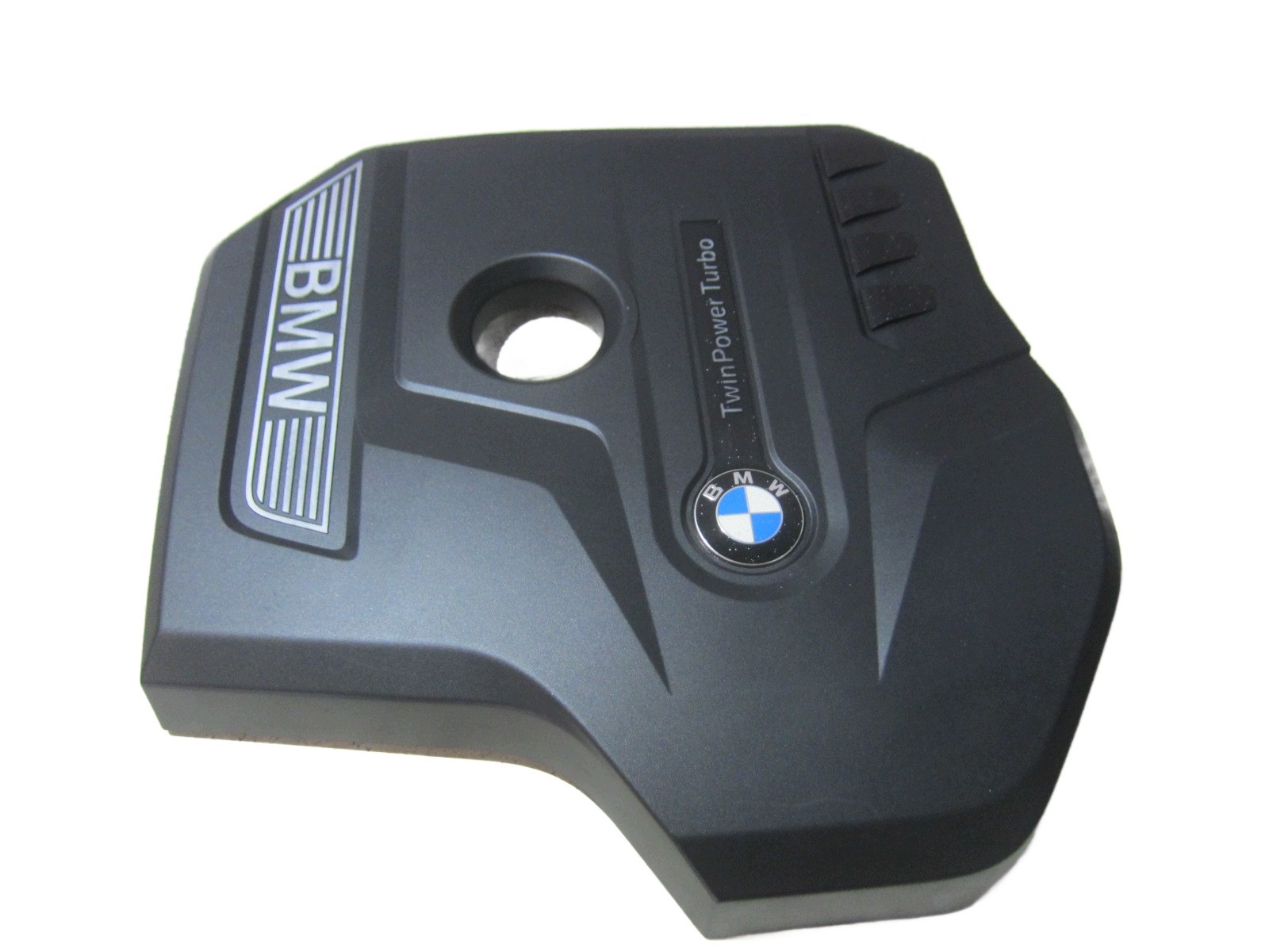 BMW X3 G01 Engine Cover 8657055 image 2
