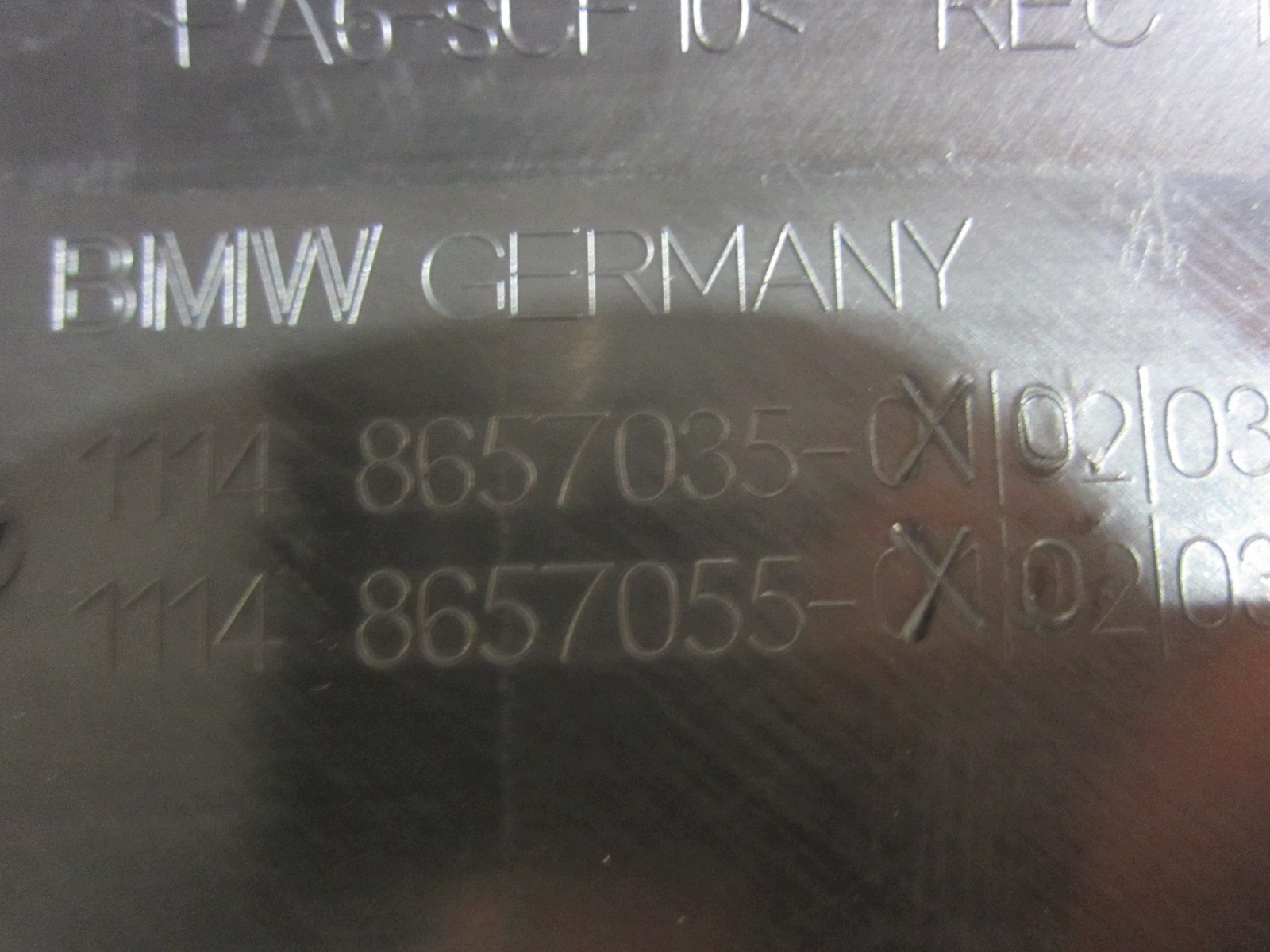 BMW X3 G01 Engine Cover 8657055 image 10