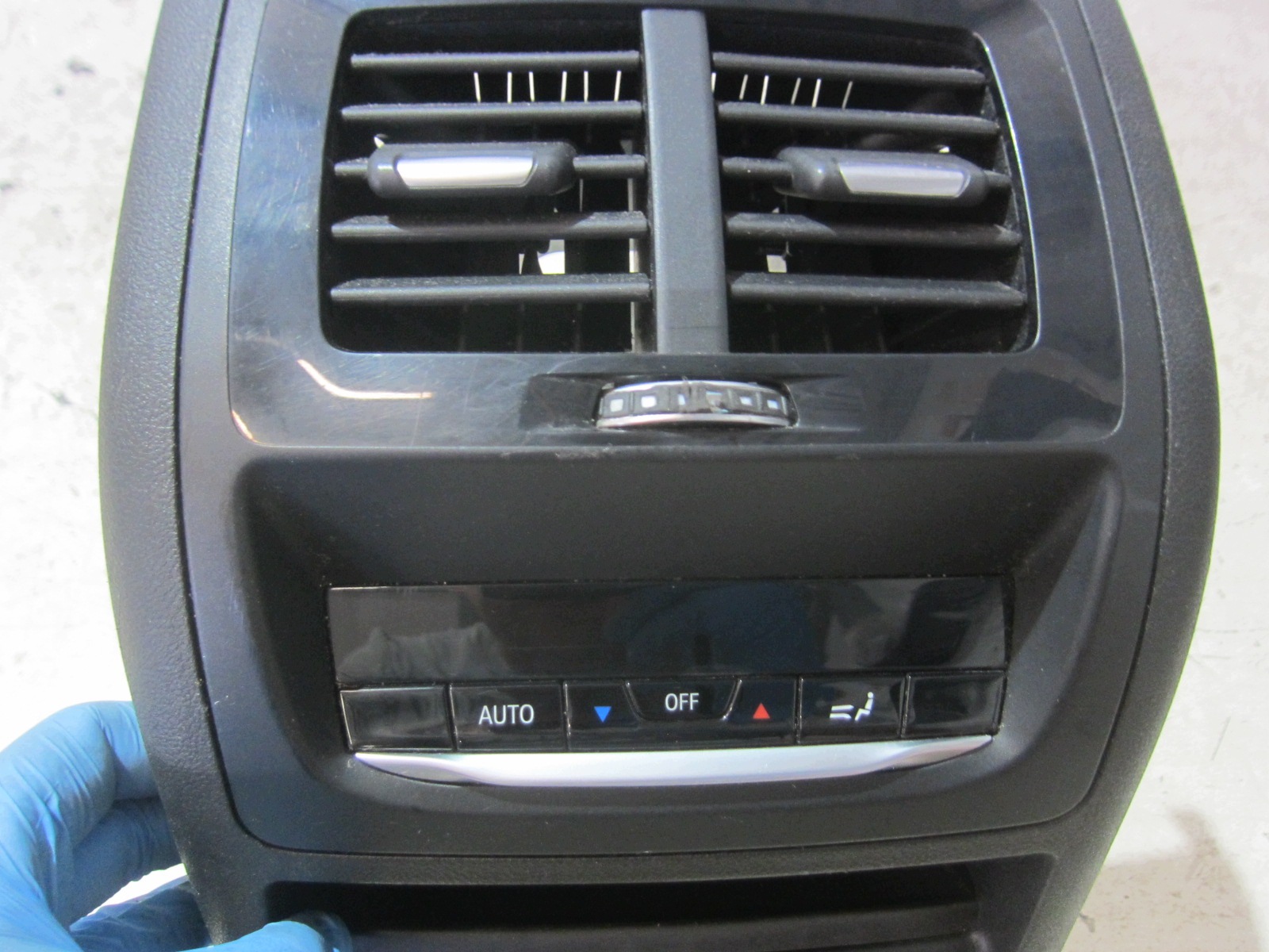 BMW X3 G01 G02 Takailmastointipaneeli image 3
