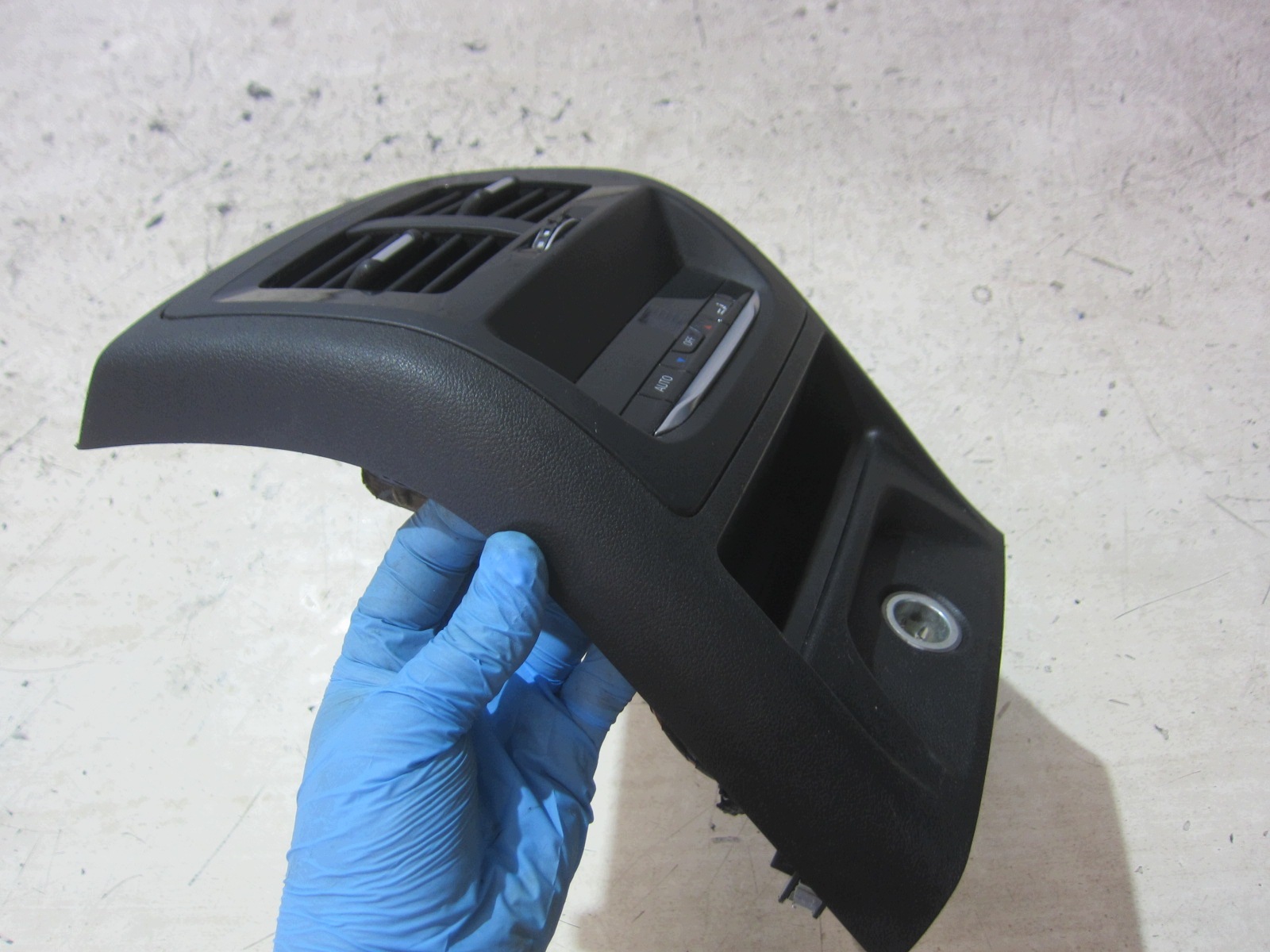 BMW X3 G01 G02 Takailmastointipaneeli image 6