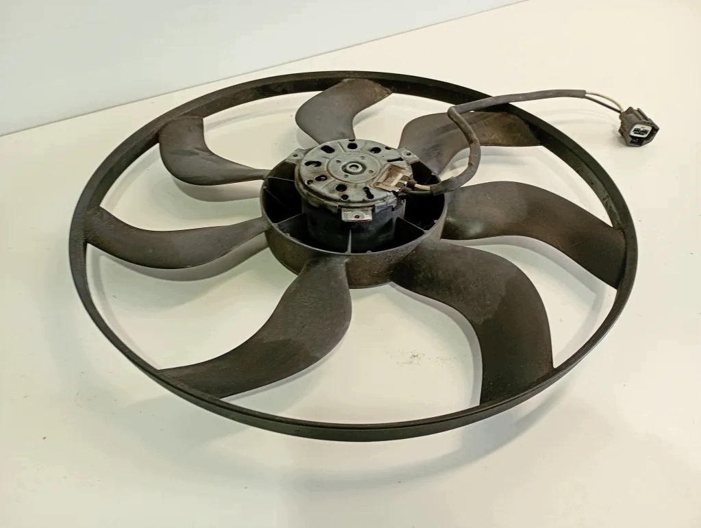 Moteur ventilateur MERCEDES-BENZ A (W176) 2.1L