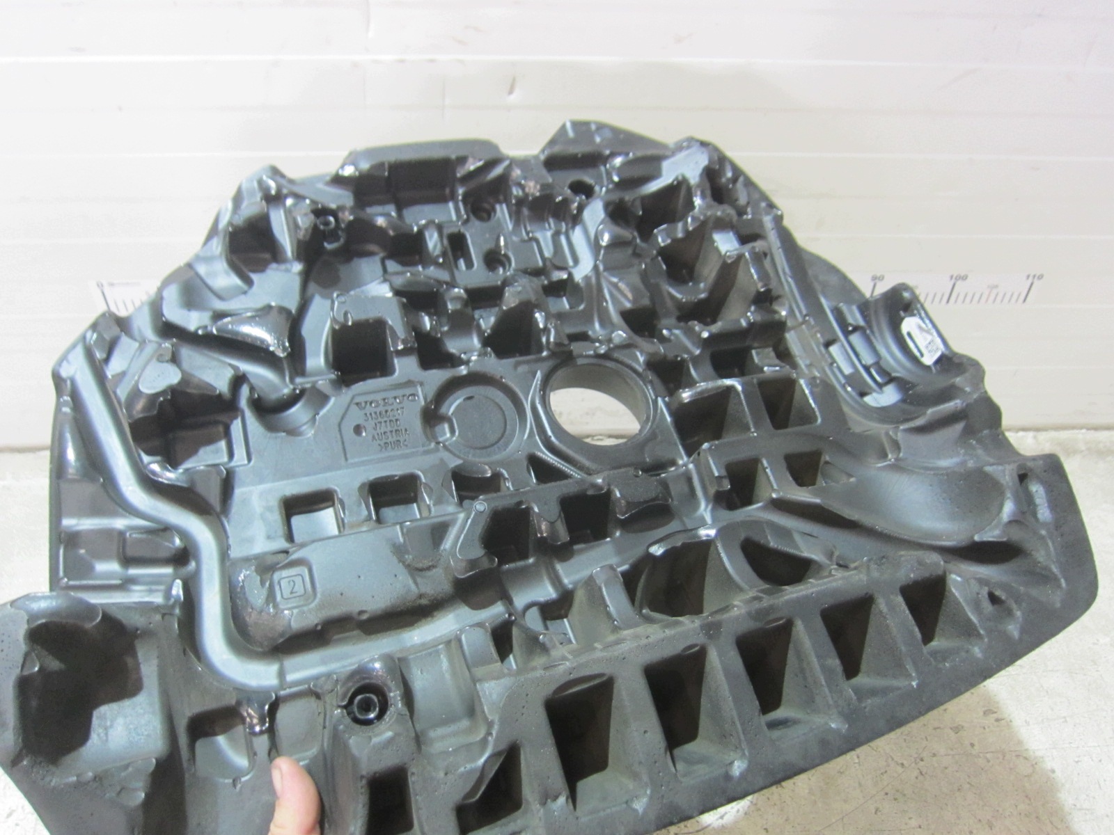 Volvo XC90 II Engine Cover 31368217 image 9